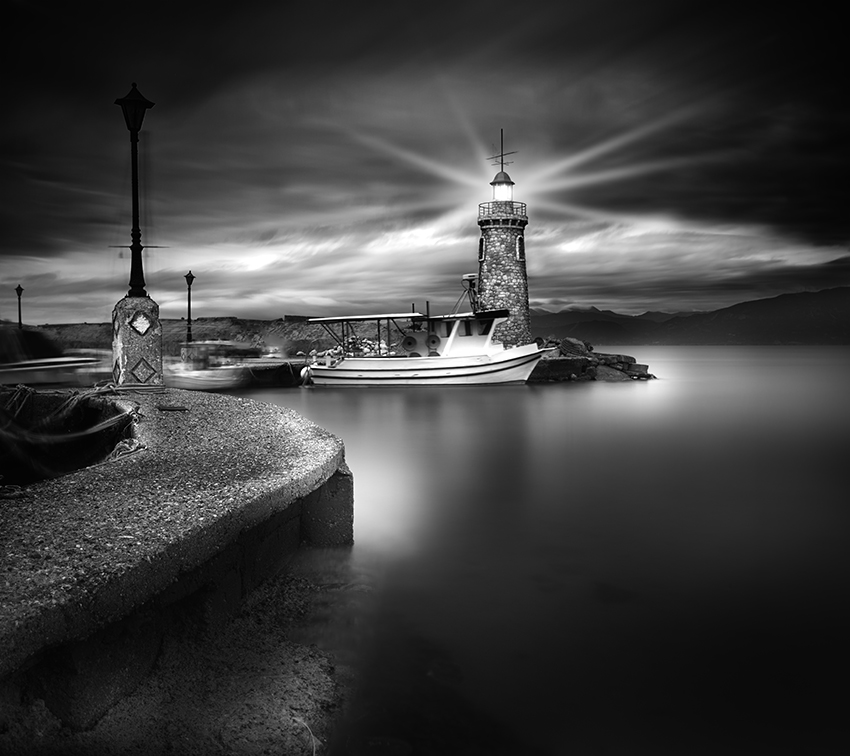 Dreamy-Black-And-White-Photography_2