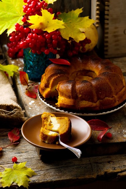 pumpkin-cream-cheese-bundt-cake