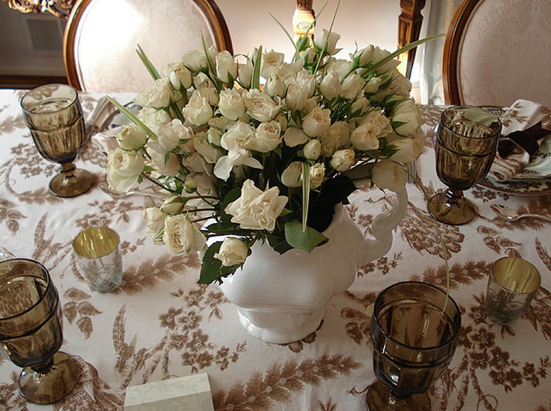 Table with White Roses