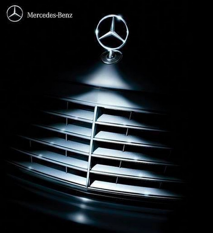 Mercedes-Benz Christmas advertisement