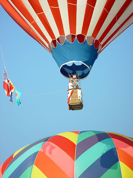 2 Balloons