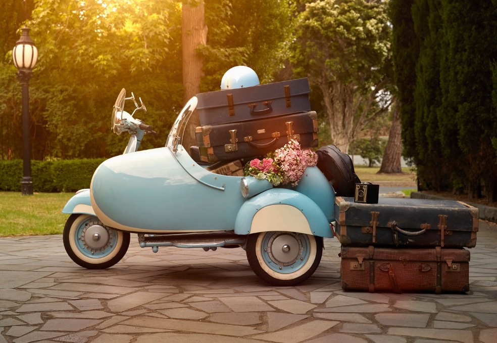 suitcases-in-vintage-scooter-sidecar