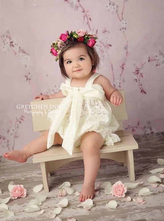 One year old flower child