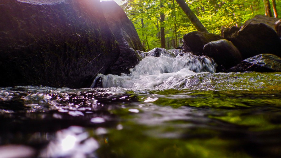 Exploring Hacklebarney State park using a Nikon Coolpix AW120 waterproof camera