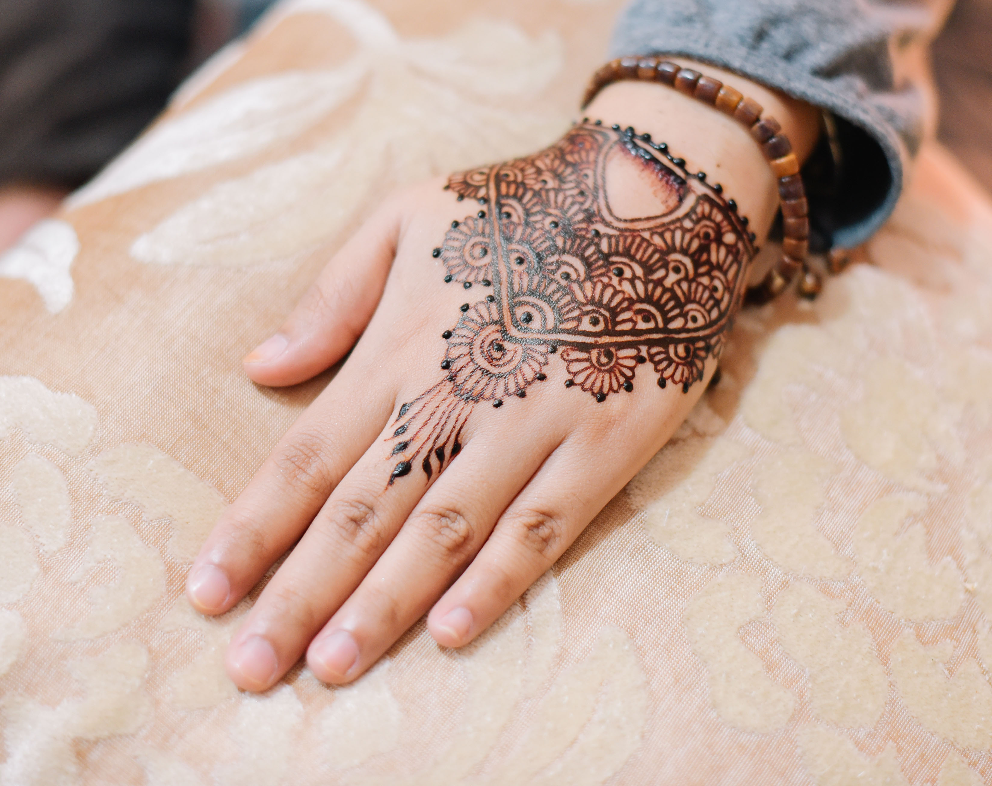 Mehendi Henna pattern