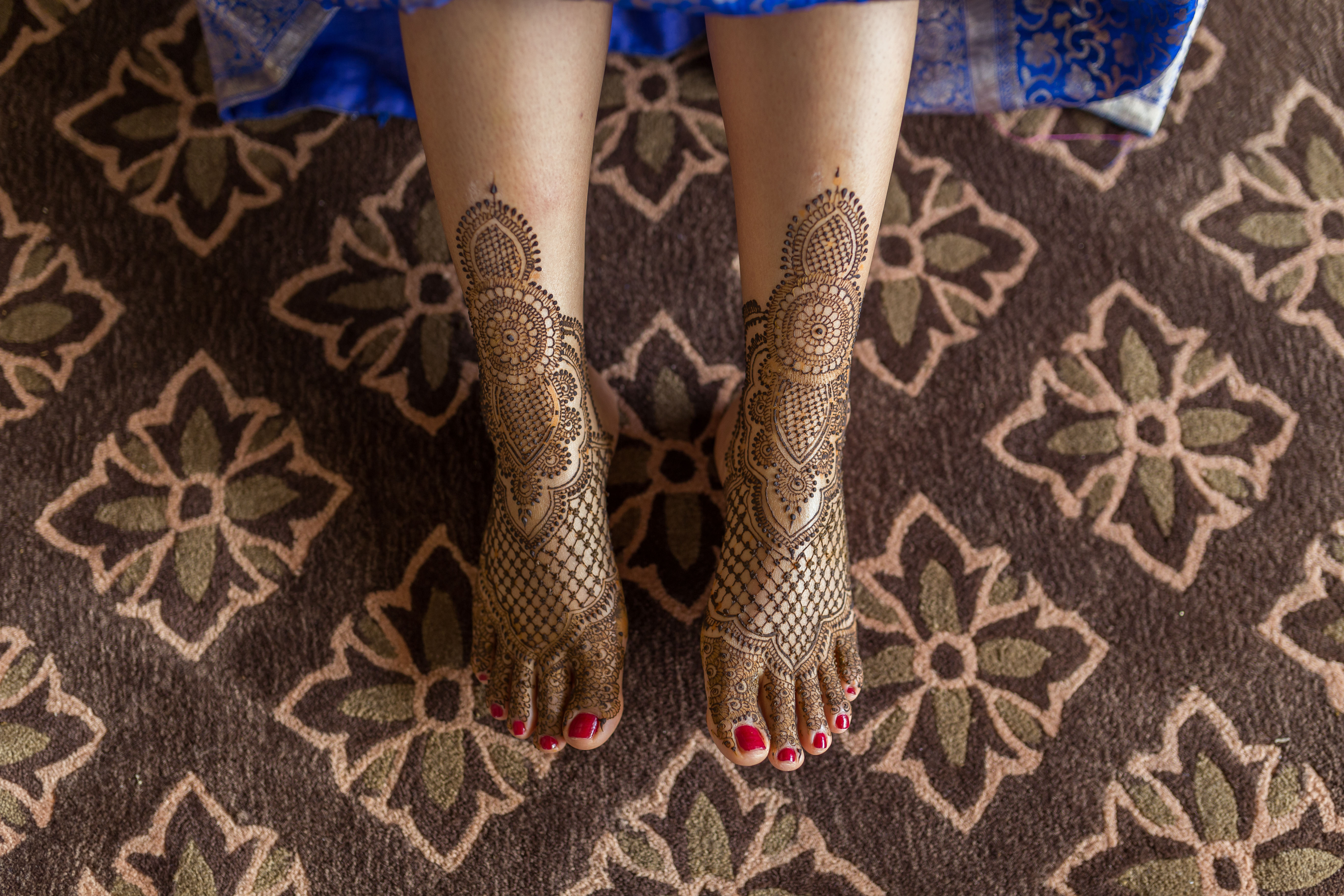 henna tattoo on foot