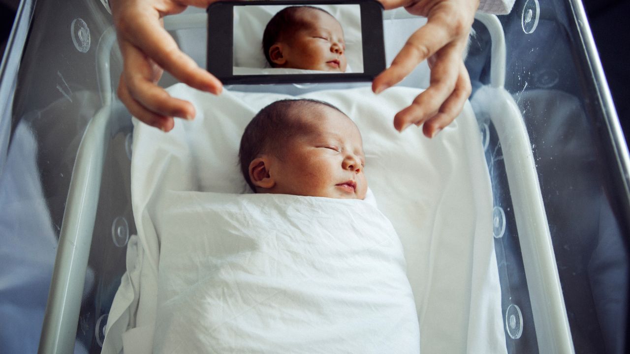 Newborn Photographer