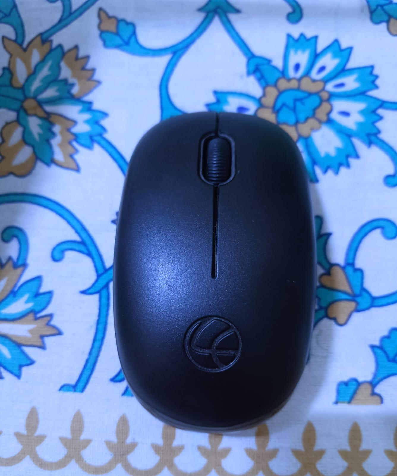 Wireless Optical Mouse – Slim, Lightweight, High-Precision 2.4GHz Mouse with Silent Click & Smooth Scroll (Black)